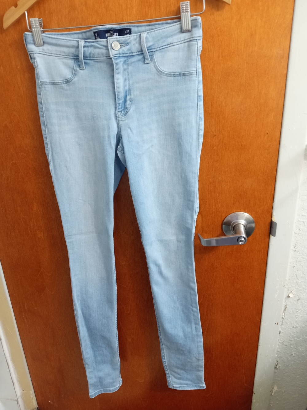 Hollister Light Wash Women's Skinny Jeans